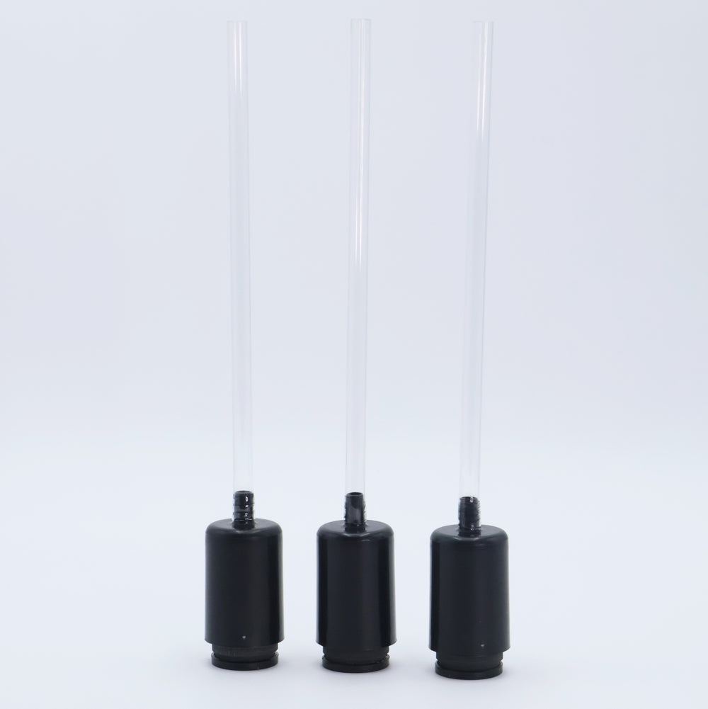 Filtered Straw: Pure Water Anywhere, Removes Contaminants for Safe Hydration On-the-Go.